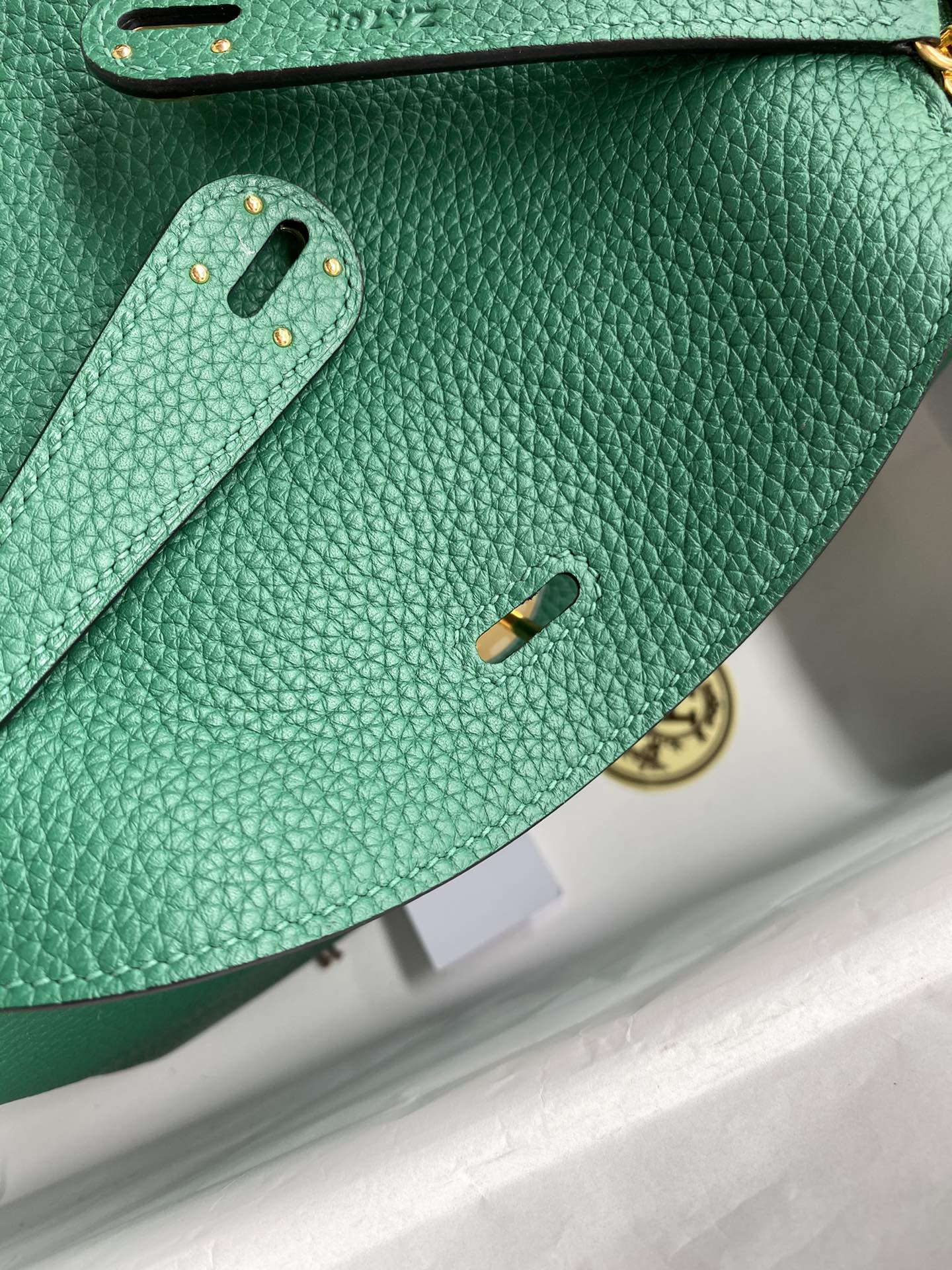 Hermes Lindy 26cm Handbag Shoulder Bag In Vert Vertigo Clemence Leather